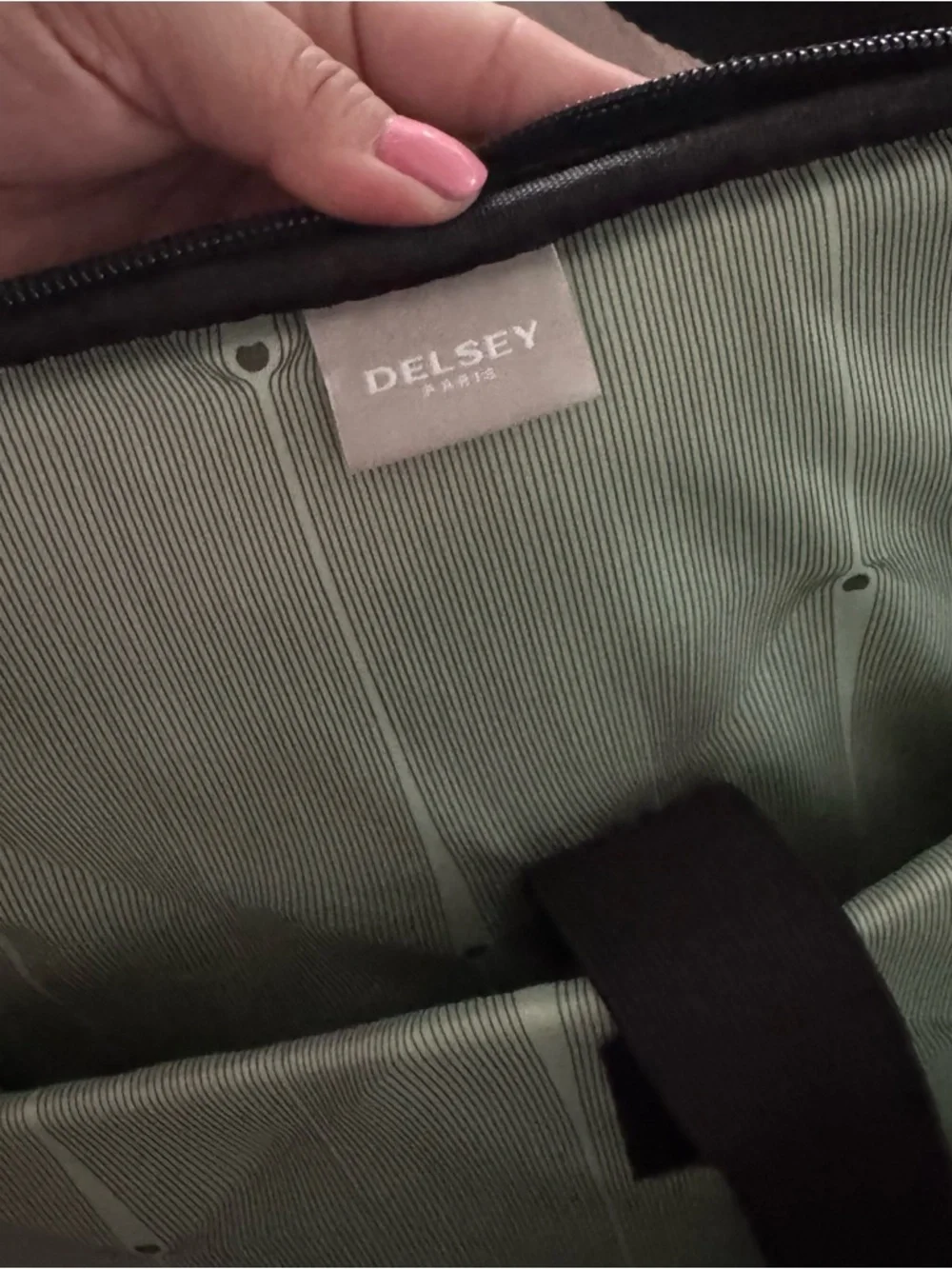 Delsey Paris sky max 2.0 2 wheels underseater bag luggage black unisex